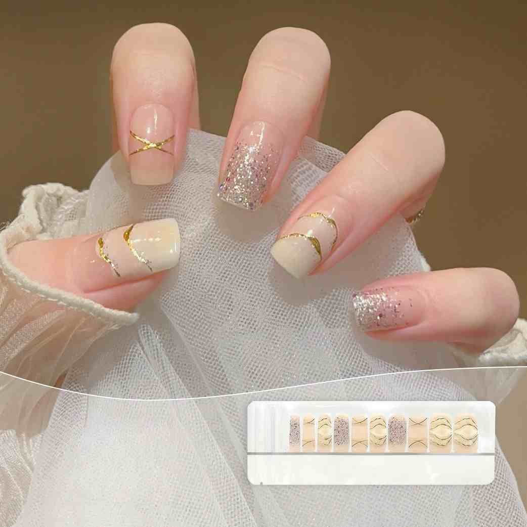 Golden Glitter Elegance (Non-UV Gel)